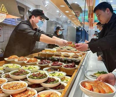 民營(yíng)餐廳加入社區(qū)食堂:百種菜品、低脂低油專區(qū)&hellip;